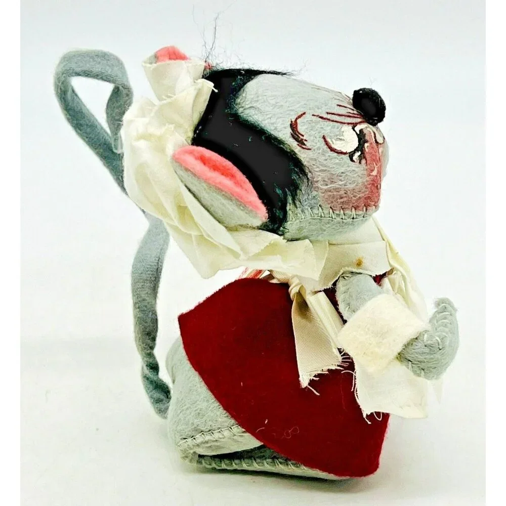 Annalee Mouse Pinafore Bonnet Maroon Dress Closed Eyes 5 inch 1965‎ Vintage USA
